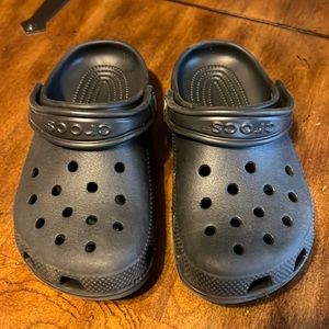 Black Crocs
